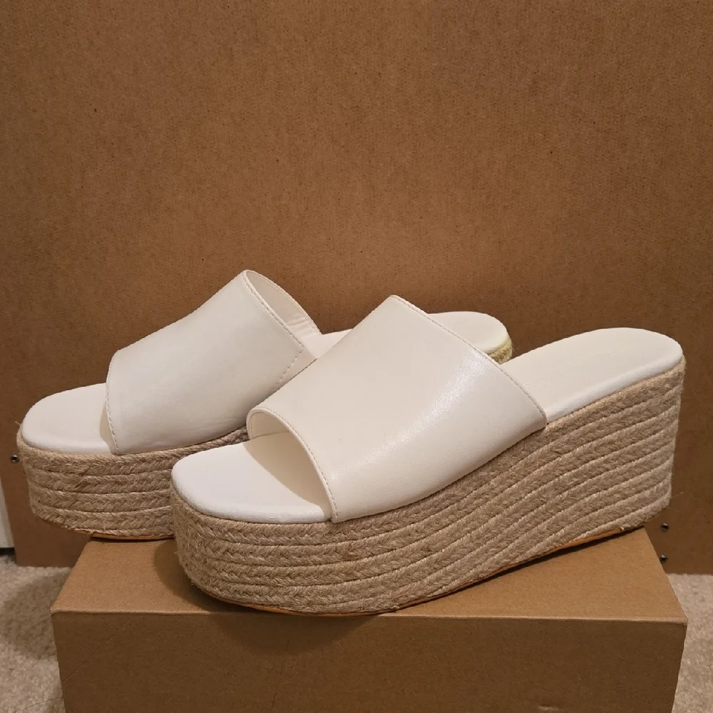 Princess Polly White Platform Slides - Picture 3 of 7